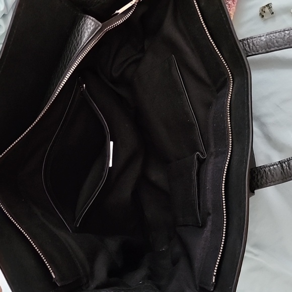 Cromia Genuine Leather Large Black Tote - Picture 6 of 9